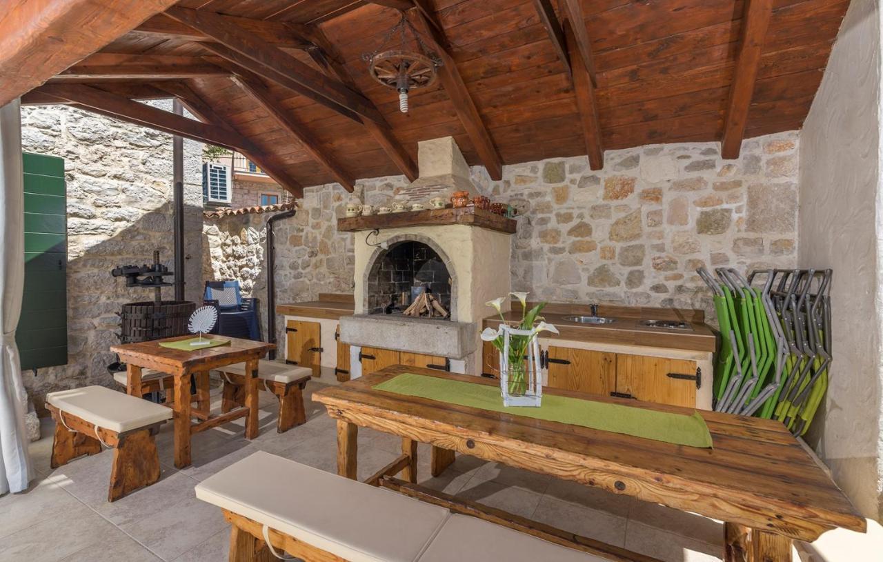 Beautiful Stone House - Villa Parentium With Private Pool Dračevac Εξωτερικό φωτογραφία
